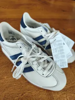 Sneakers Adidas En cuir taille 36,5 neuve — Adidas
