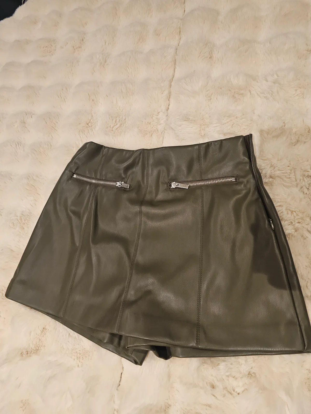 Jupe-short Stradivarius beige et kaki taille EU 36 — Stradivarius