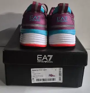 Sneakers Emporio Armani X8X070XK165Q244 violettes et bleu clair pointure 37,5 — Emporio Armani