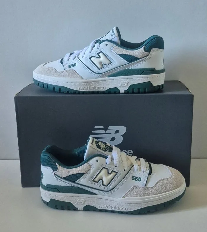 Baskets New Balance 550 blanches et vertes pointure 38,5 — New Balance