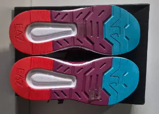 Sneakers Emporio Armani X8X070XK165Q244 violettes et bleu clair pointure 37,5 — Emporio Armani